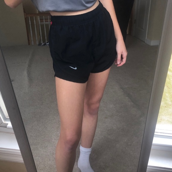 nike athletic shorts - Picture 3 of 3
